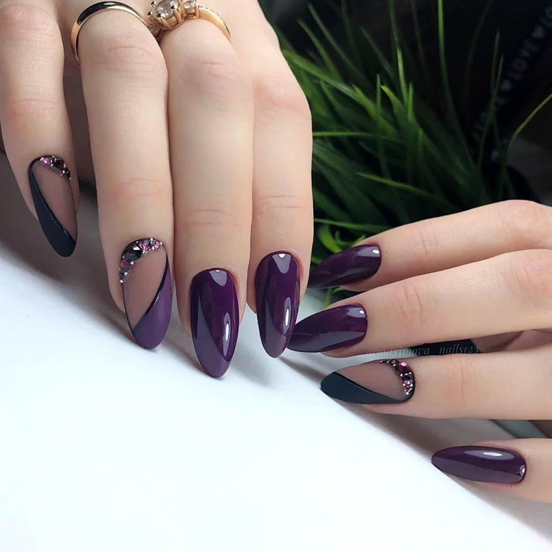 Сливовый маникюр на длинные ногти