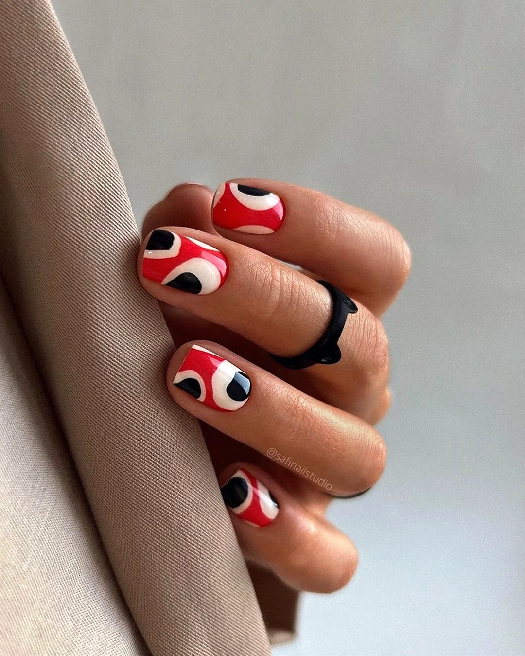 Стильные короткие ногти