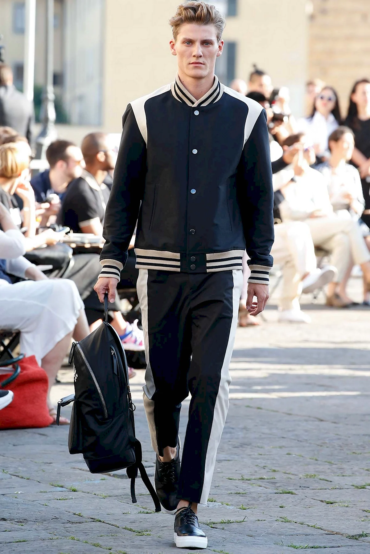 Спортивный Шик в одежде мужчин