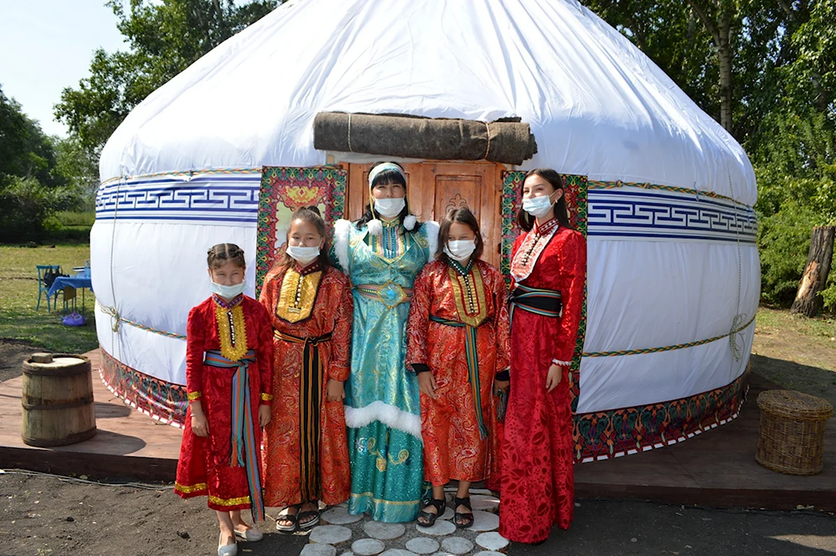 Национальный костюм телеутов в Кузбассе