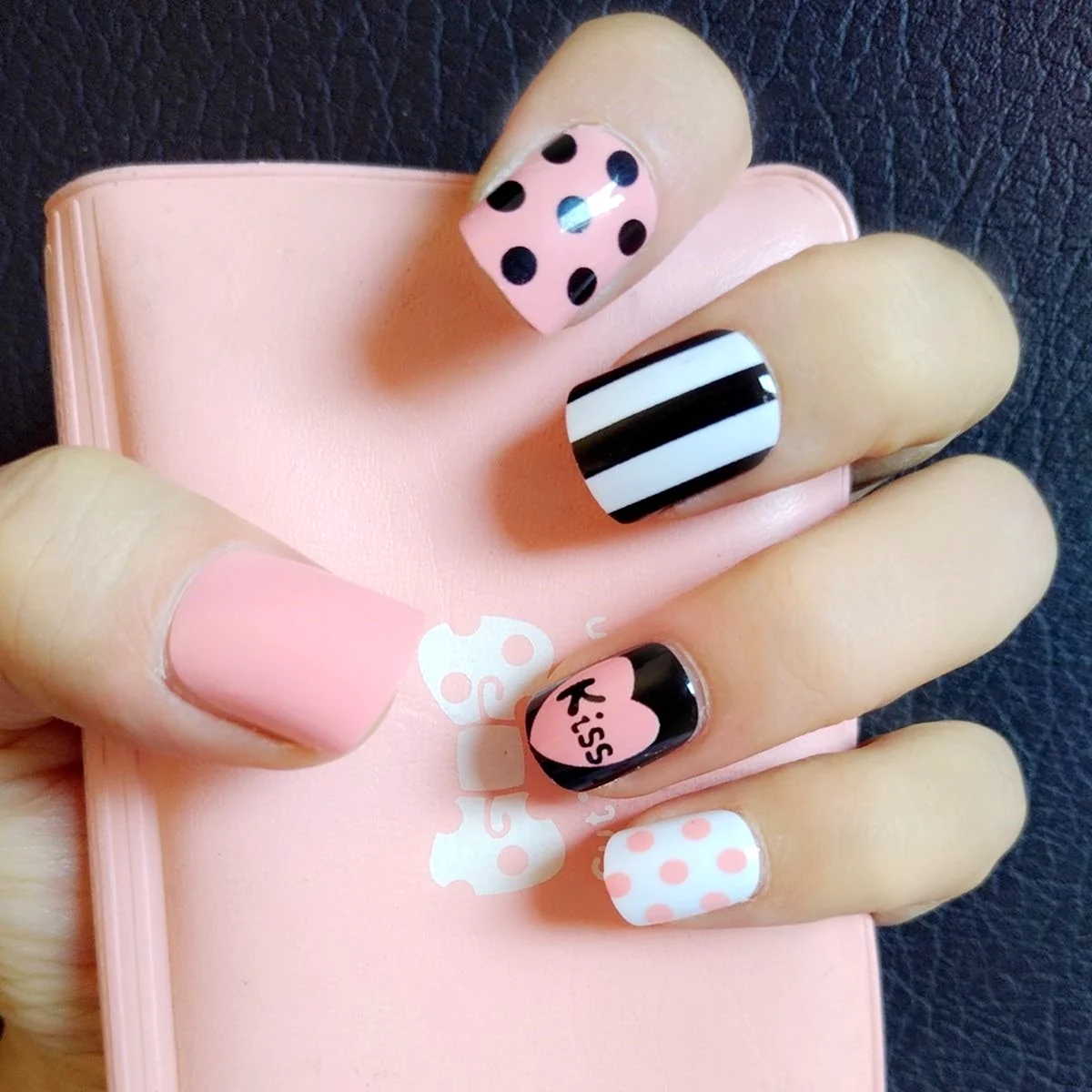 Детский маникюр