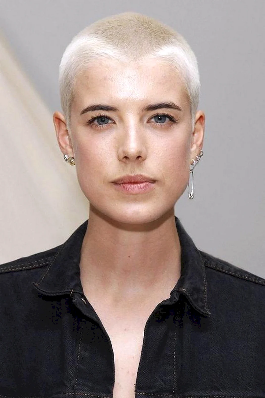 Агнесс Дейн 2020