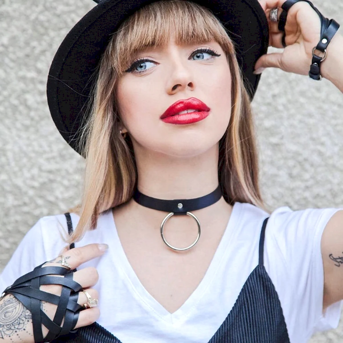 Чокер на шею