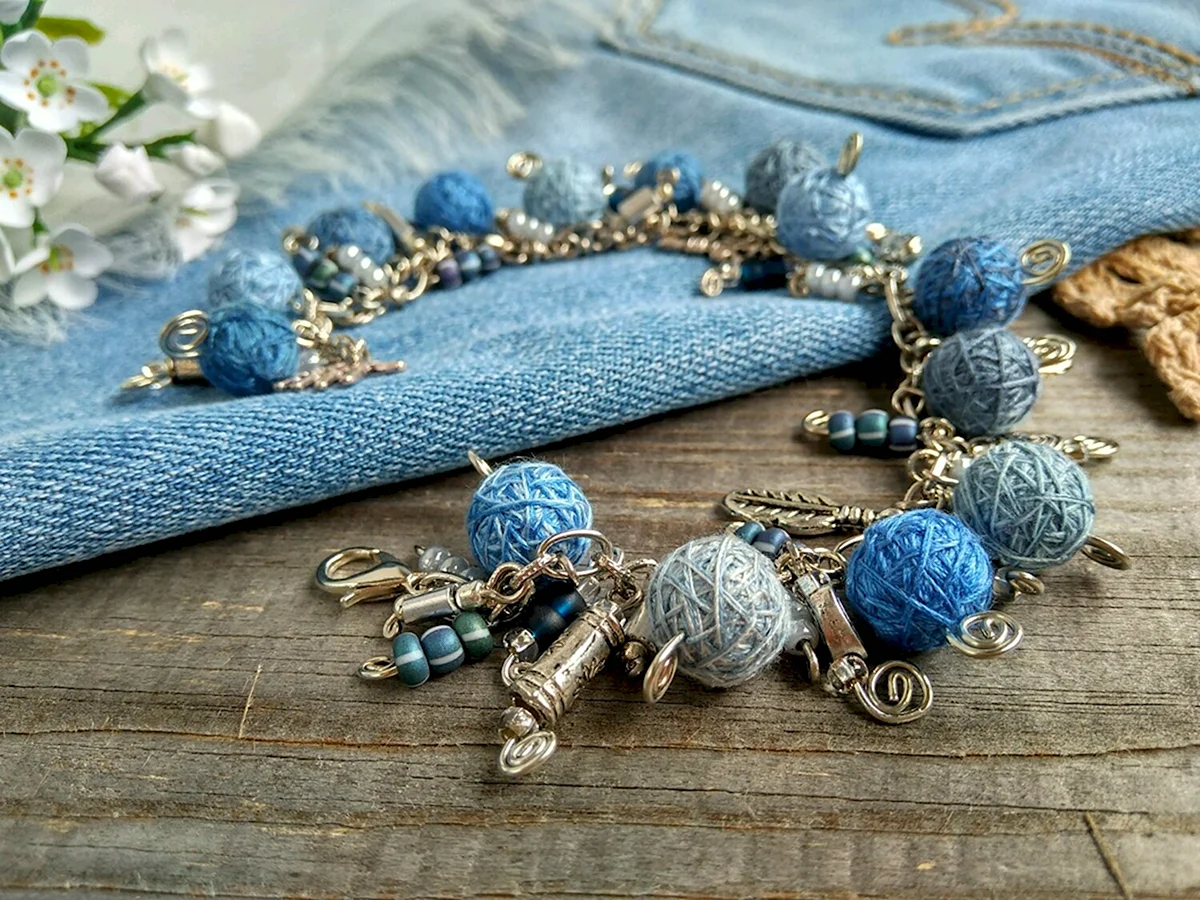 Джинсовый браслет