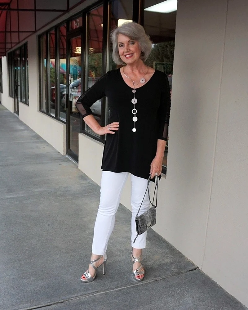 Стильная одежда для пожилых женщин