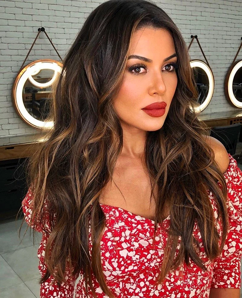 Модное окрашивание для брюнеток