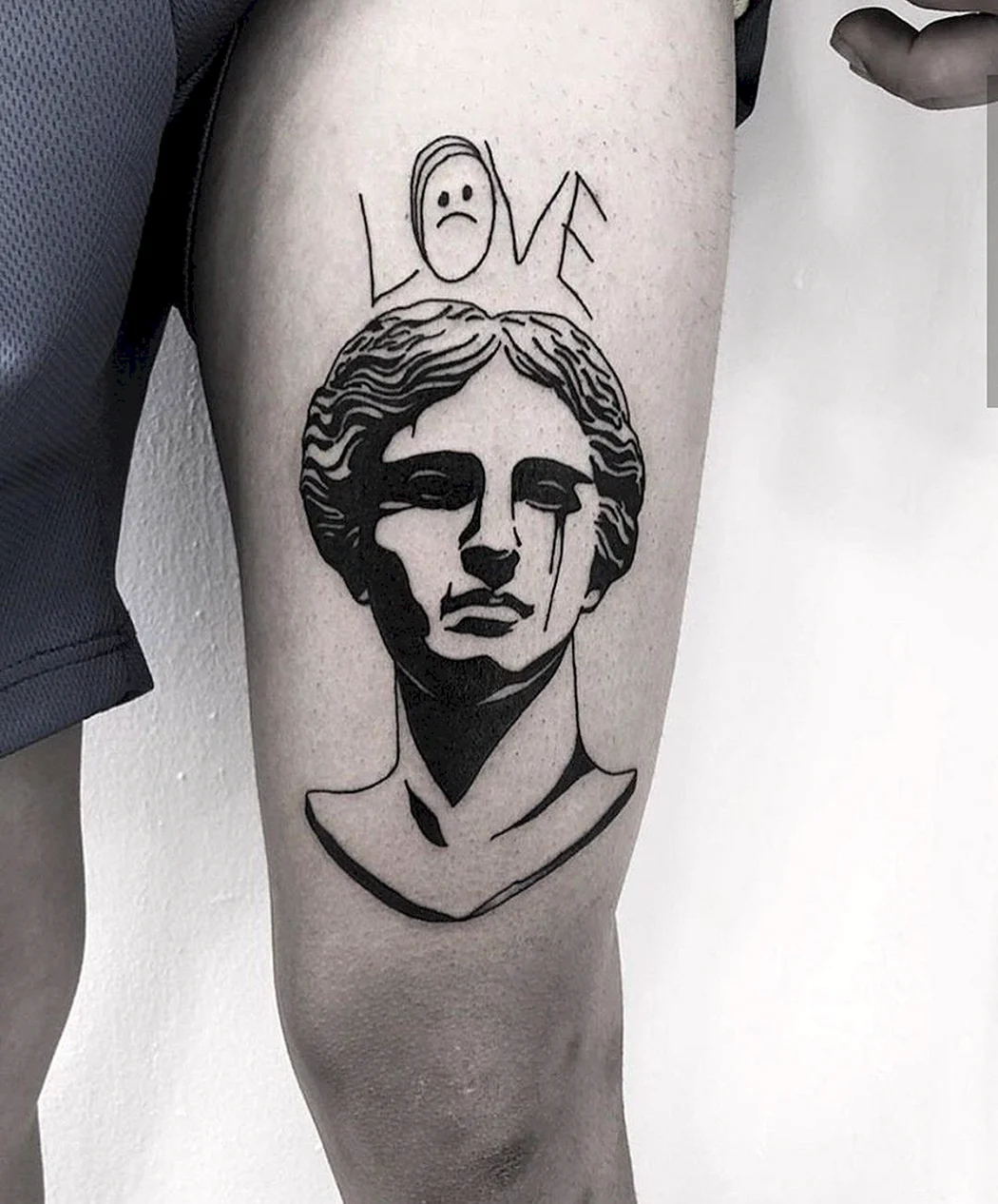 Тату статуи Минимализм