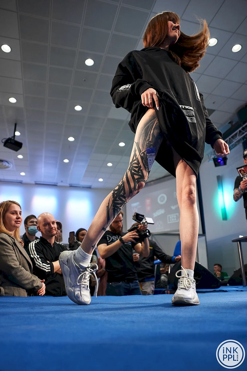 Тату фестиваль девушка