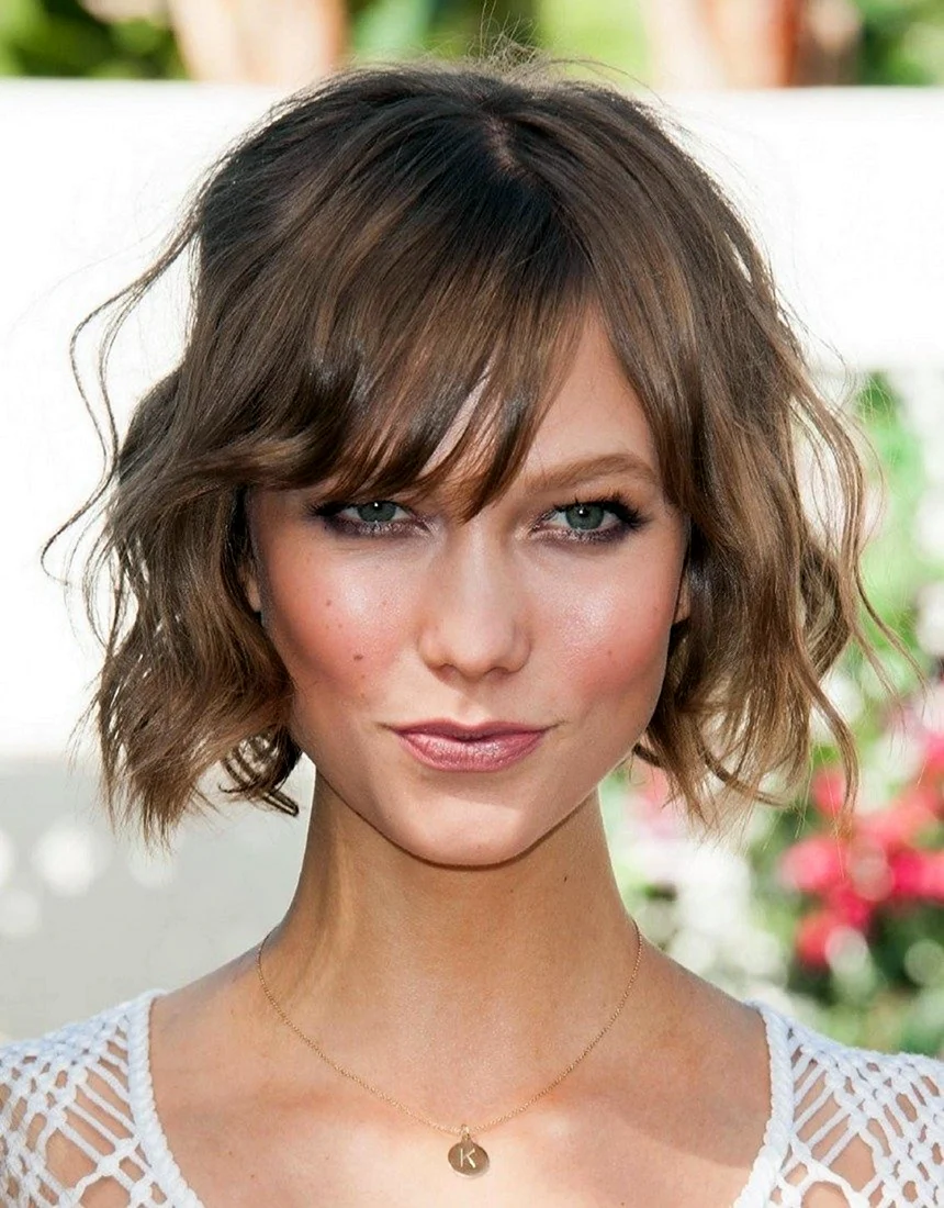 Карли Клосс Боб