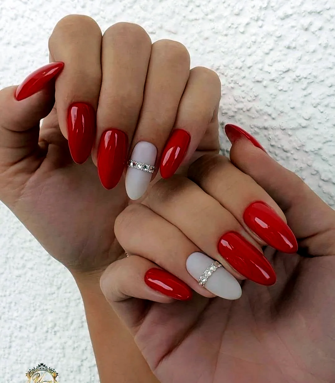 Красные ногти