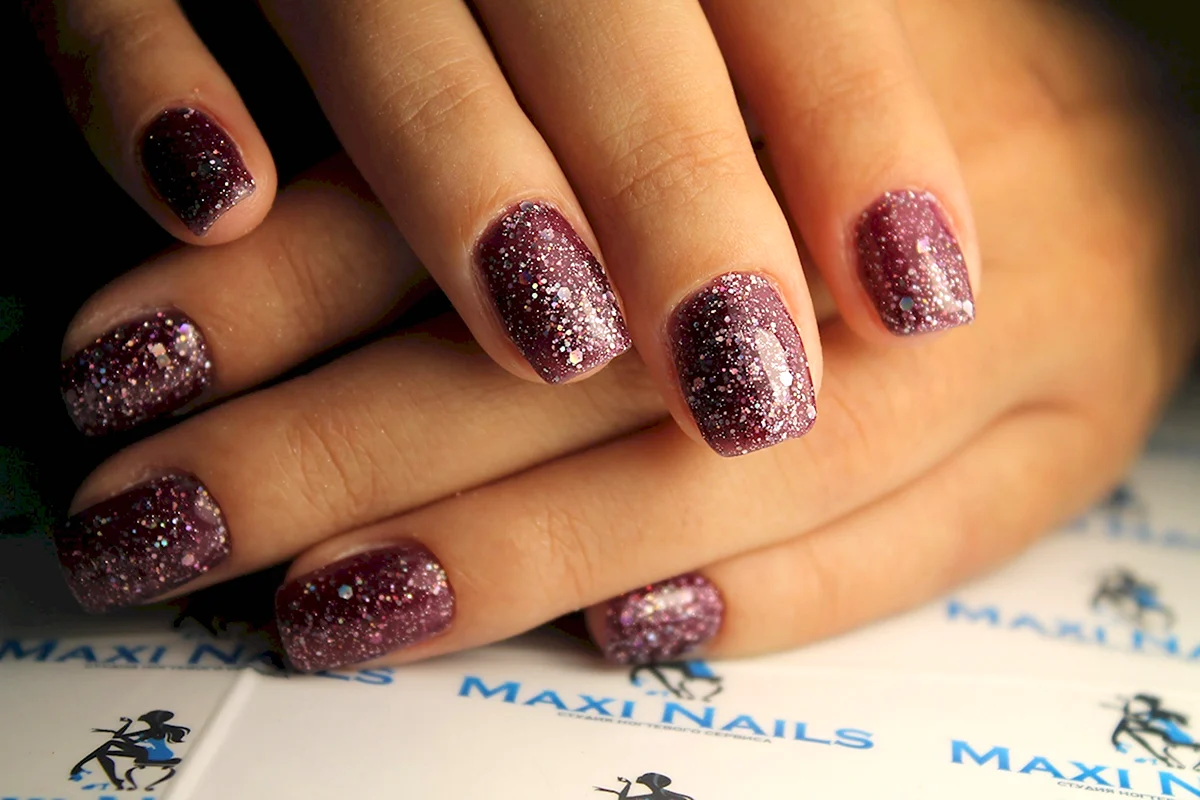 Шеллак с блестками