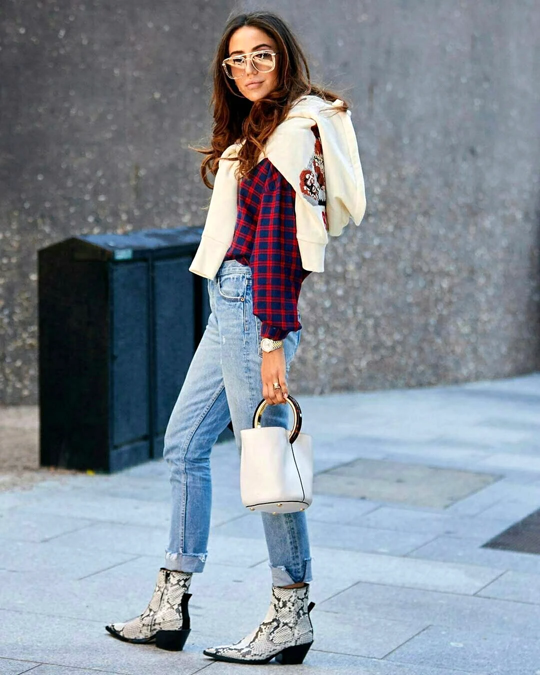 Джинсы с казаками