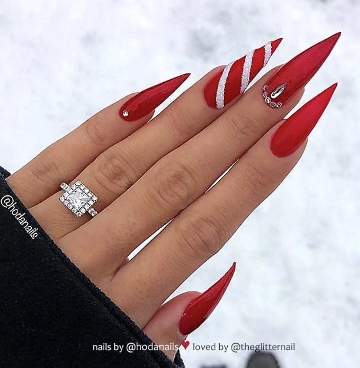 Красные острые ногти