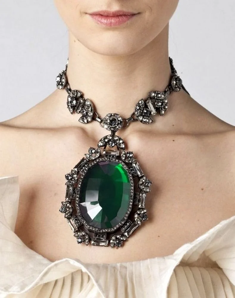 Украшения с большими камнями