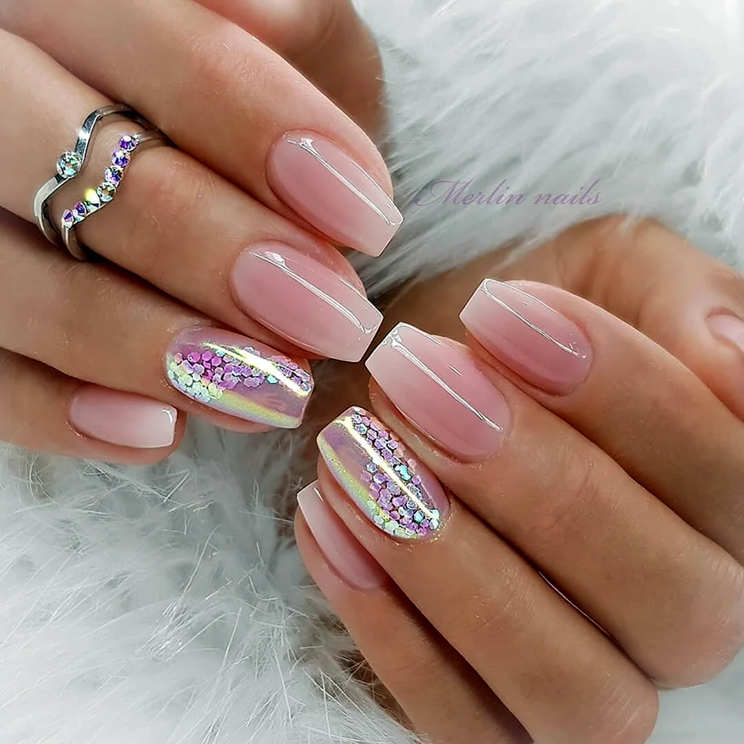 Ногти классика