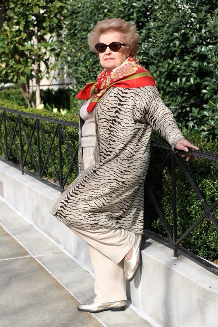 Одежда для пожилых женщин