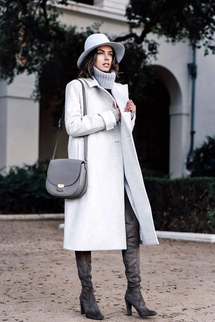 Шляпа с зимним пальто