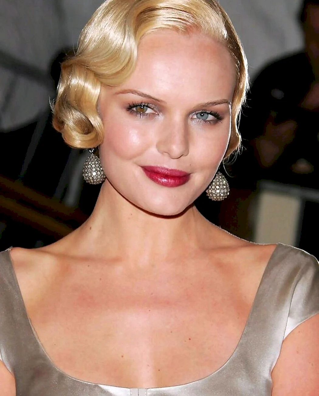 Кейт Босуорт прически