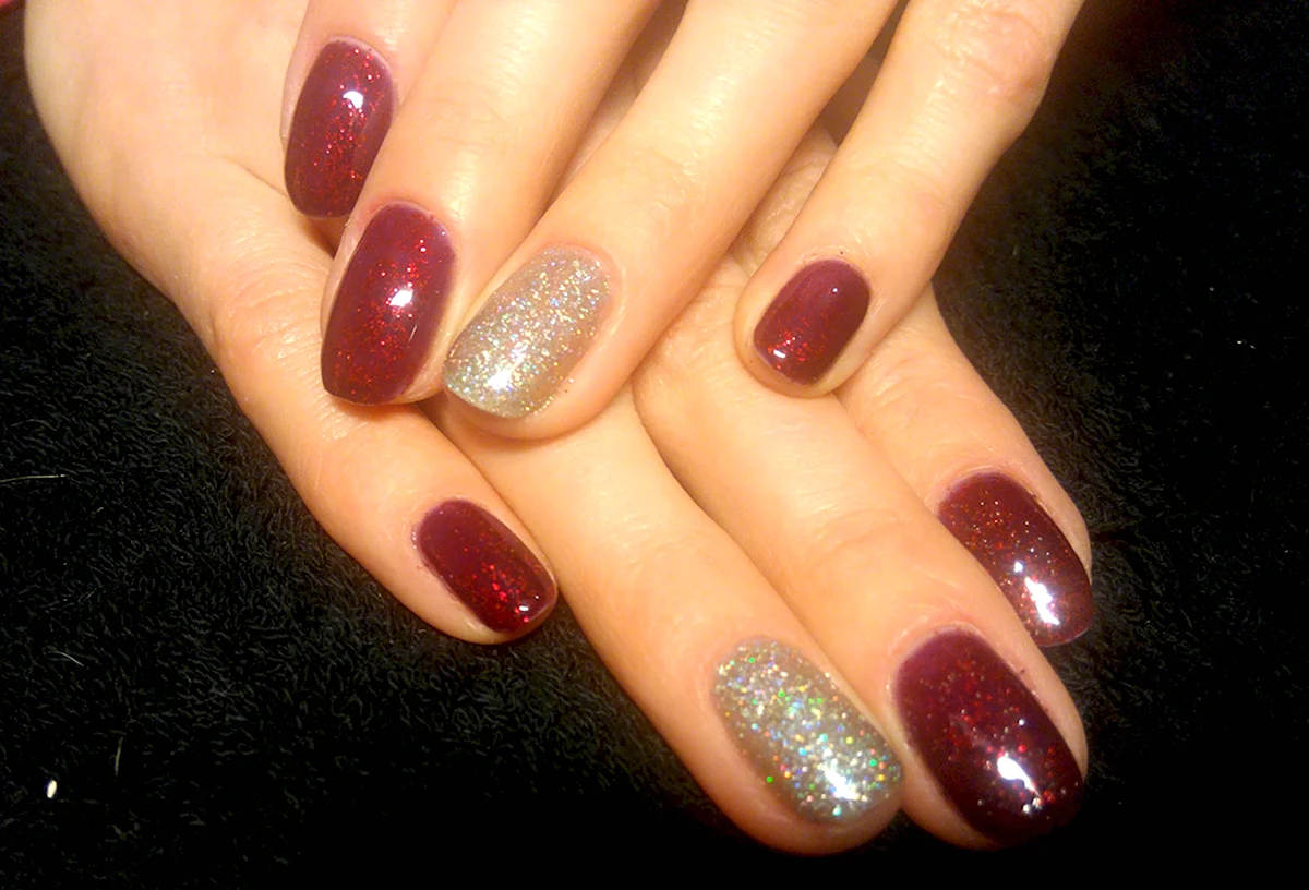 Гель лак бордовый с серебром