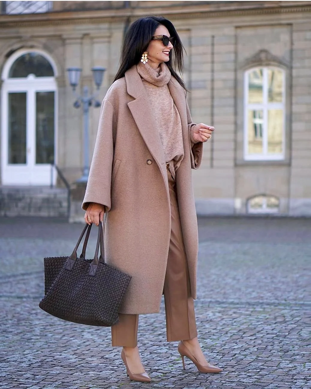 Модное пальто кэмел 2022