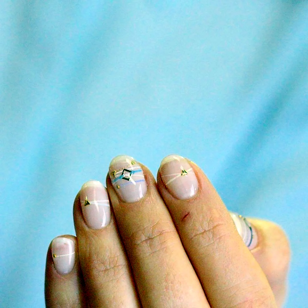 Маникюр легкий прозрачный