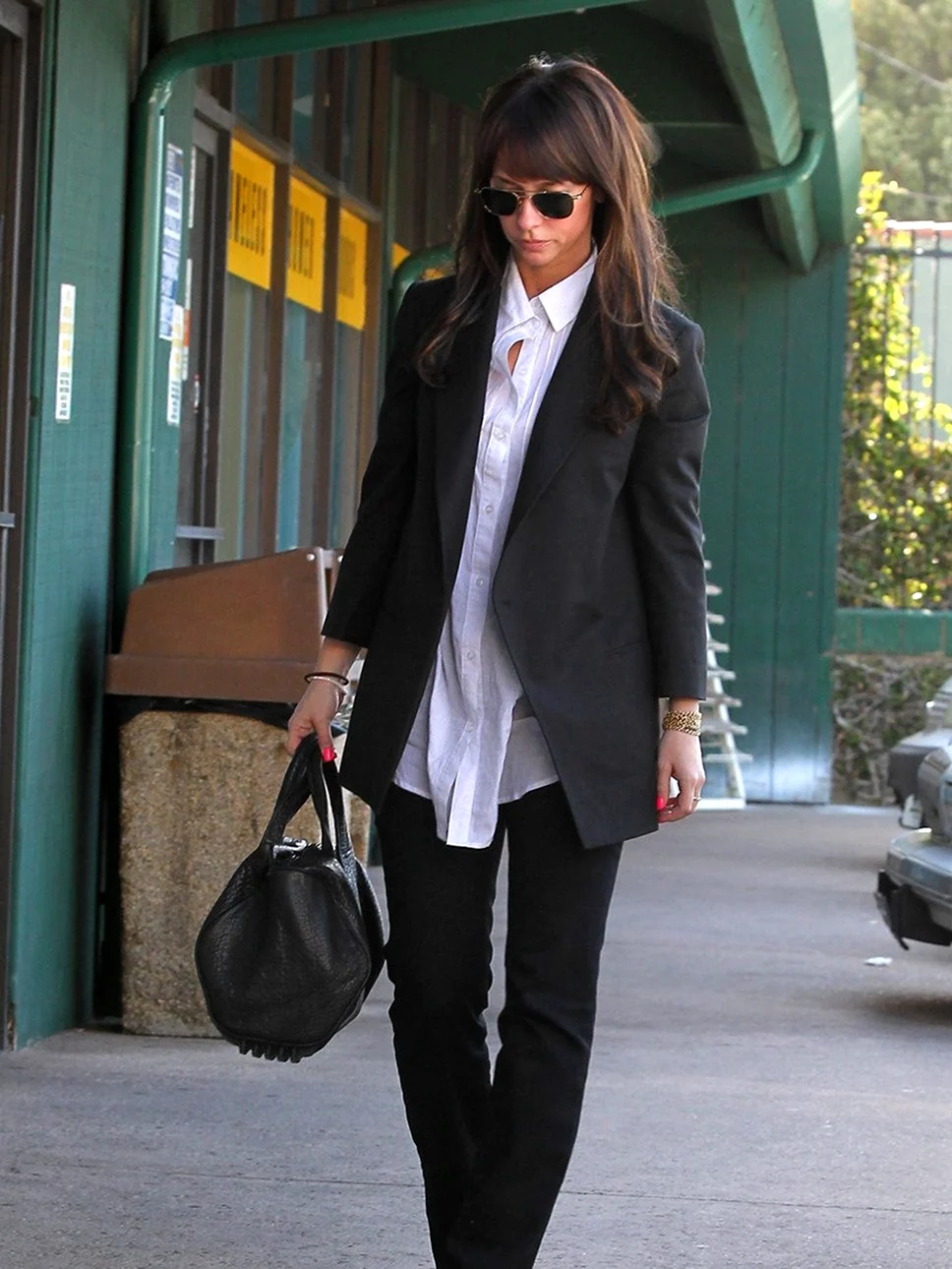 Луки с черным пиджаком