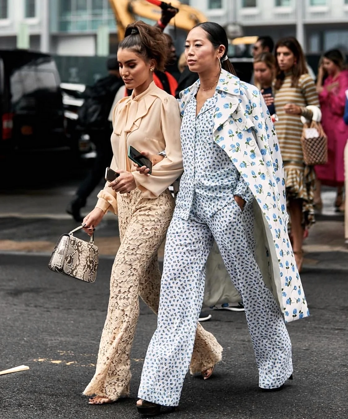 Пижамный костюм стрит стайл