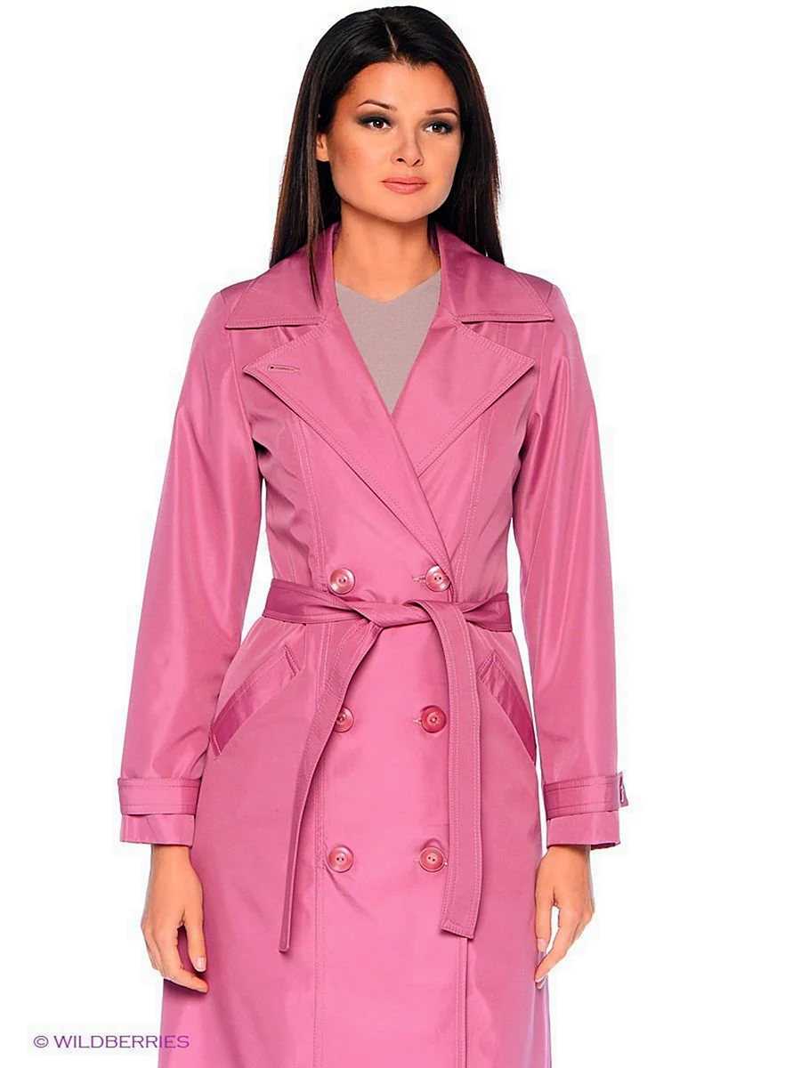 Розовый плащ