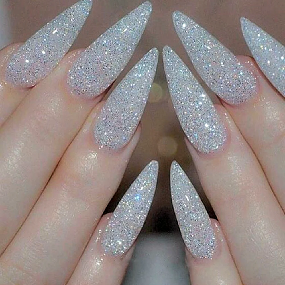 Ногти белые с блестками