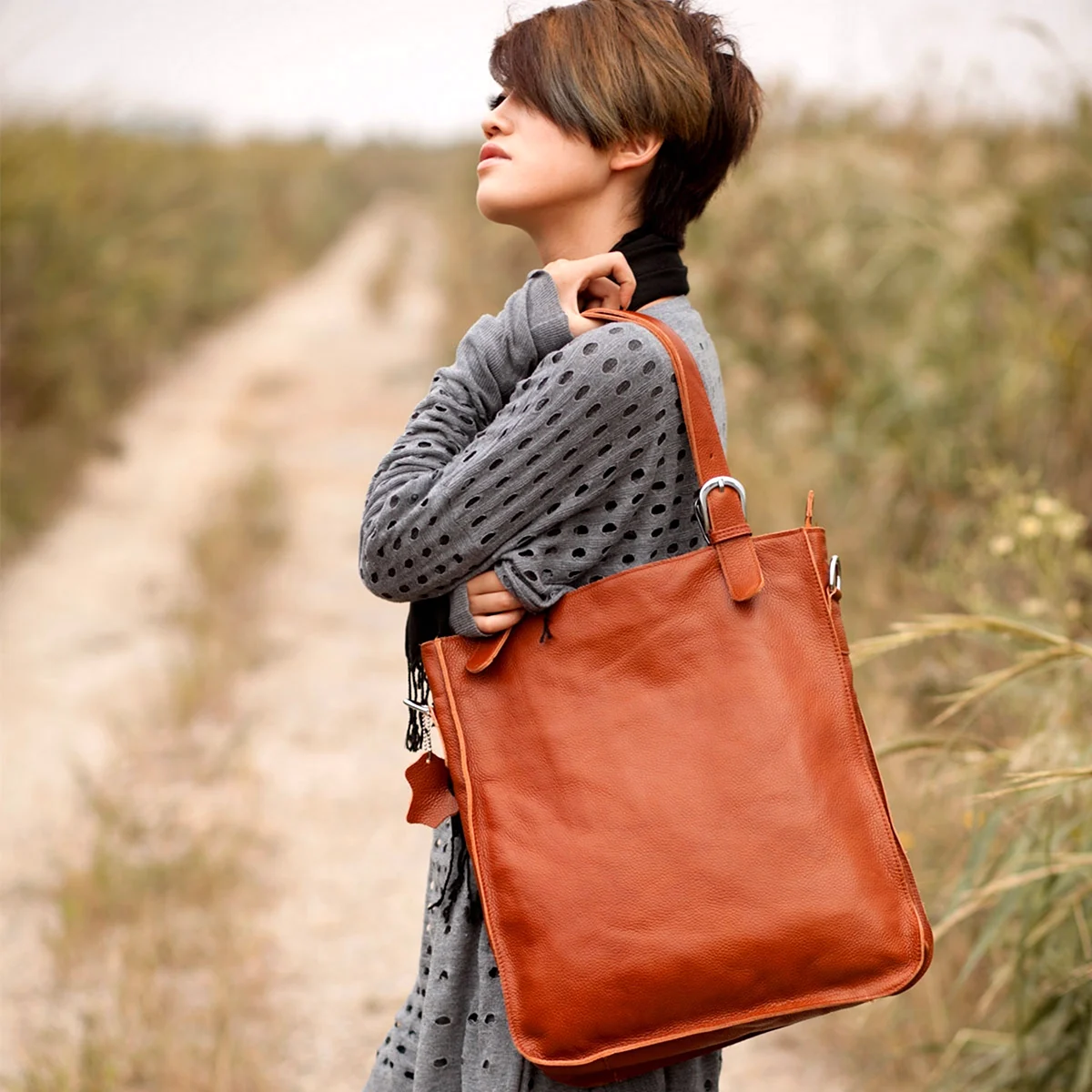 Сумка тоут через плечо