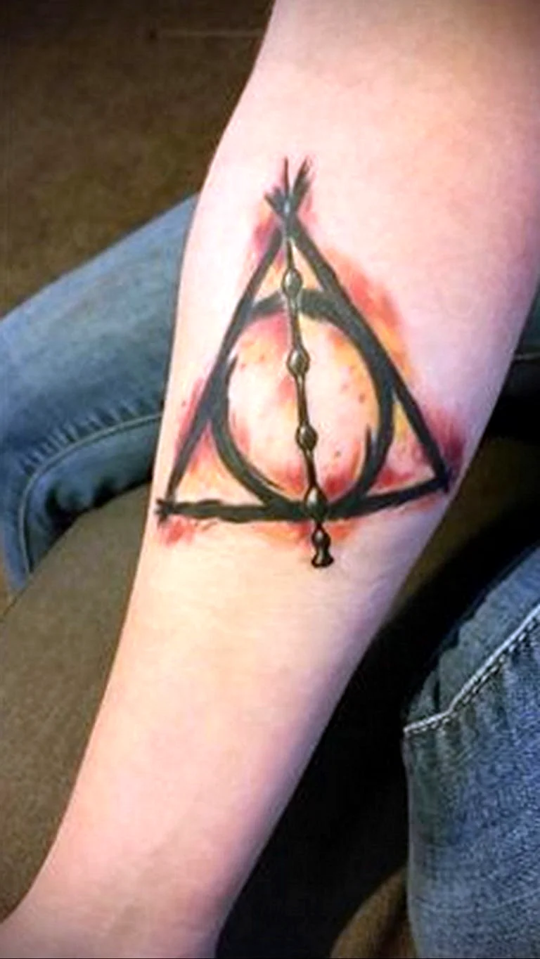 Татуха Гарри Поттер дары смерти