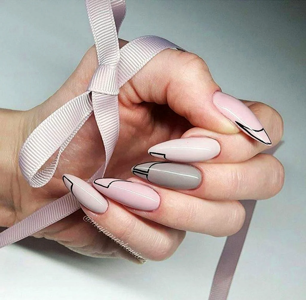 Нюдовый маникюр 2022 балерина