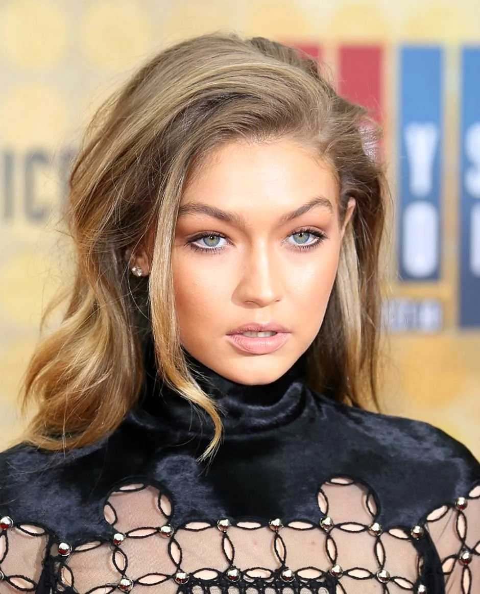 Джиджи Хадид 2021