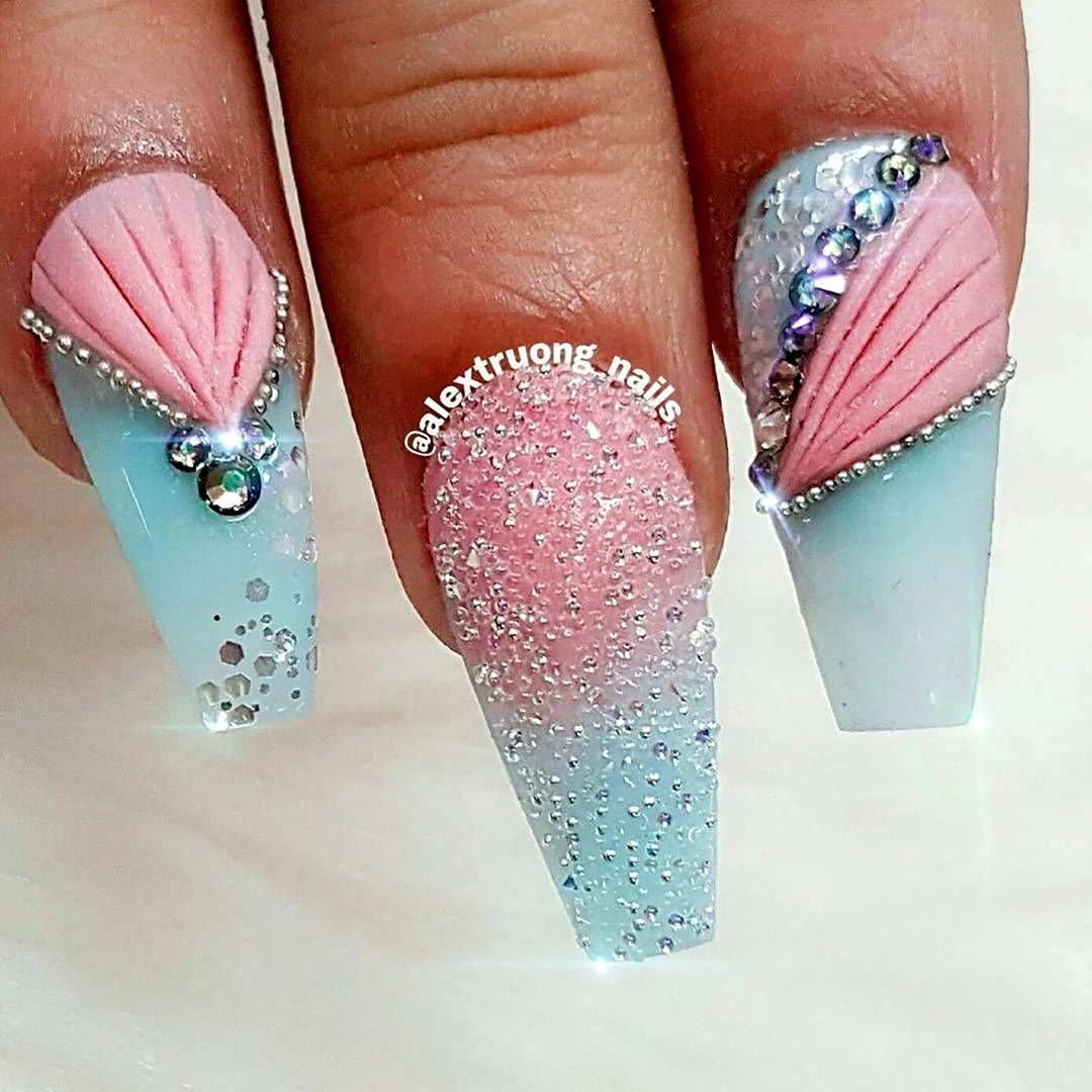 Дизайн ногтей Ракушка