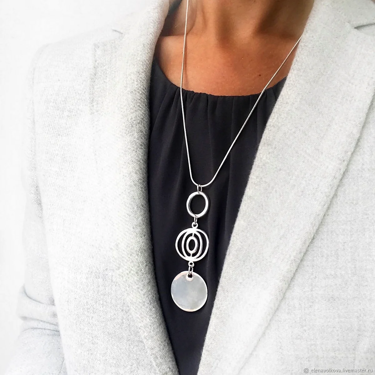 Подвеска на длинной цепочке