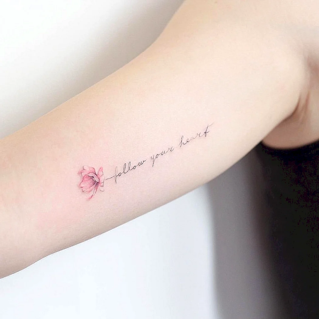 Цветные надписи тату