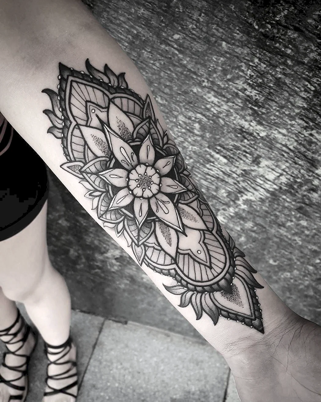 Мандала блэкворк