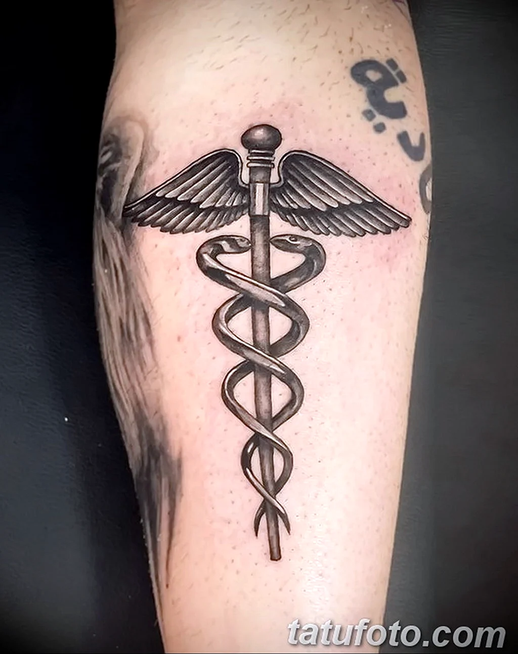 Посох Меркурия Кадуцей