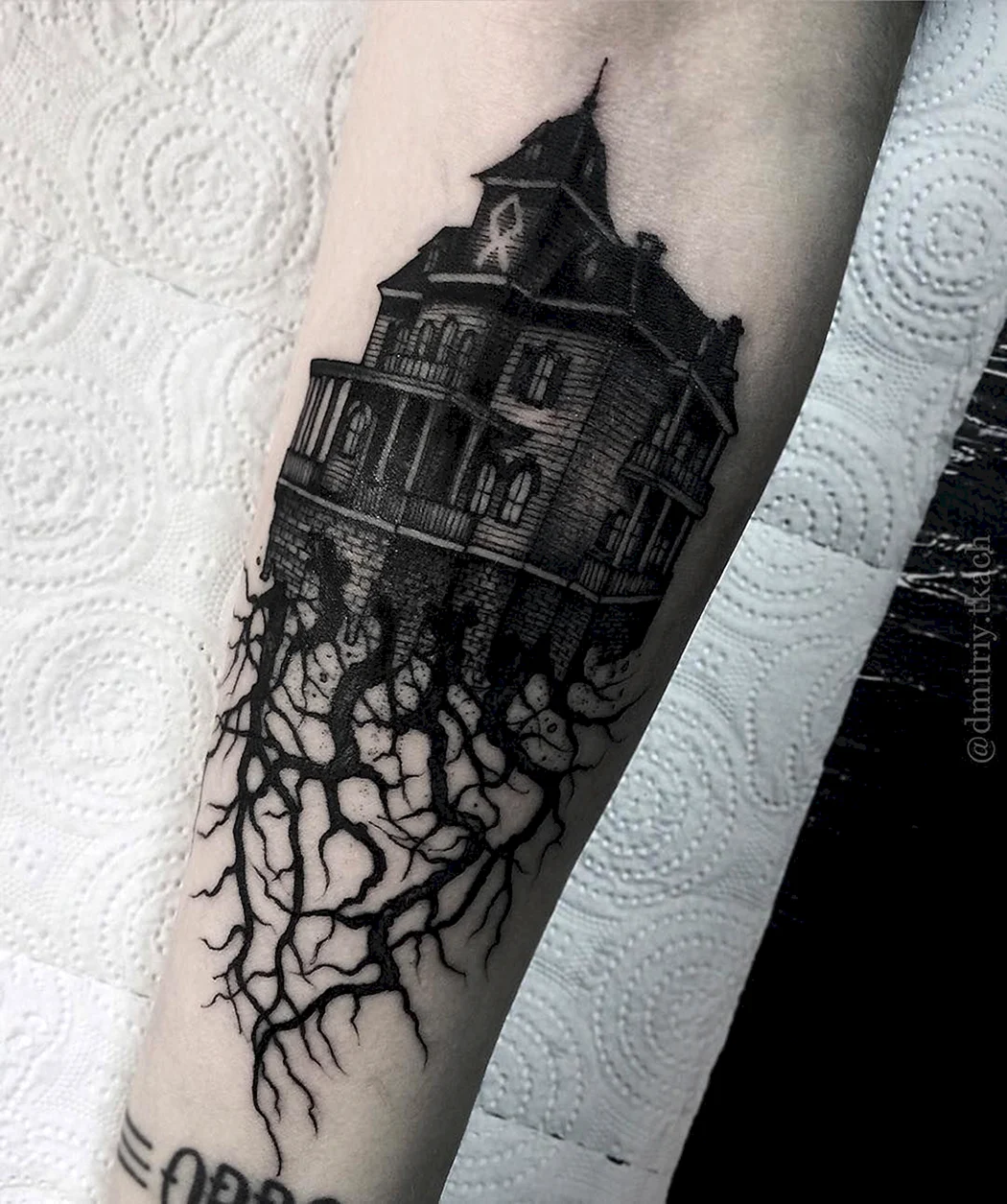 Тату блэкворк Готика