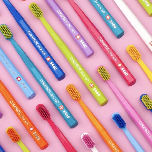 Зубні щітки Curaprox