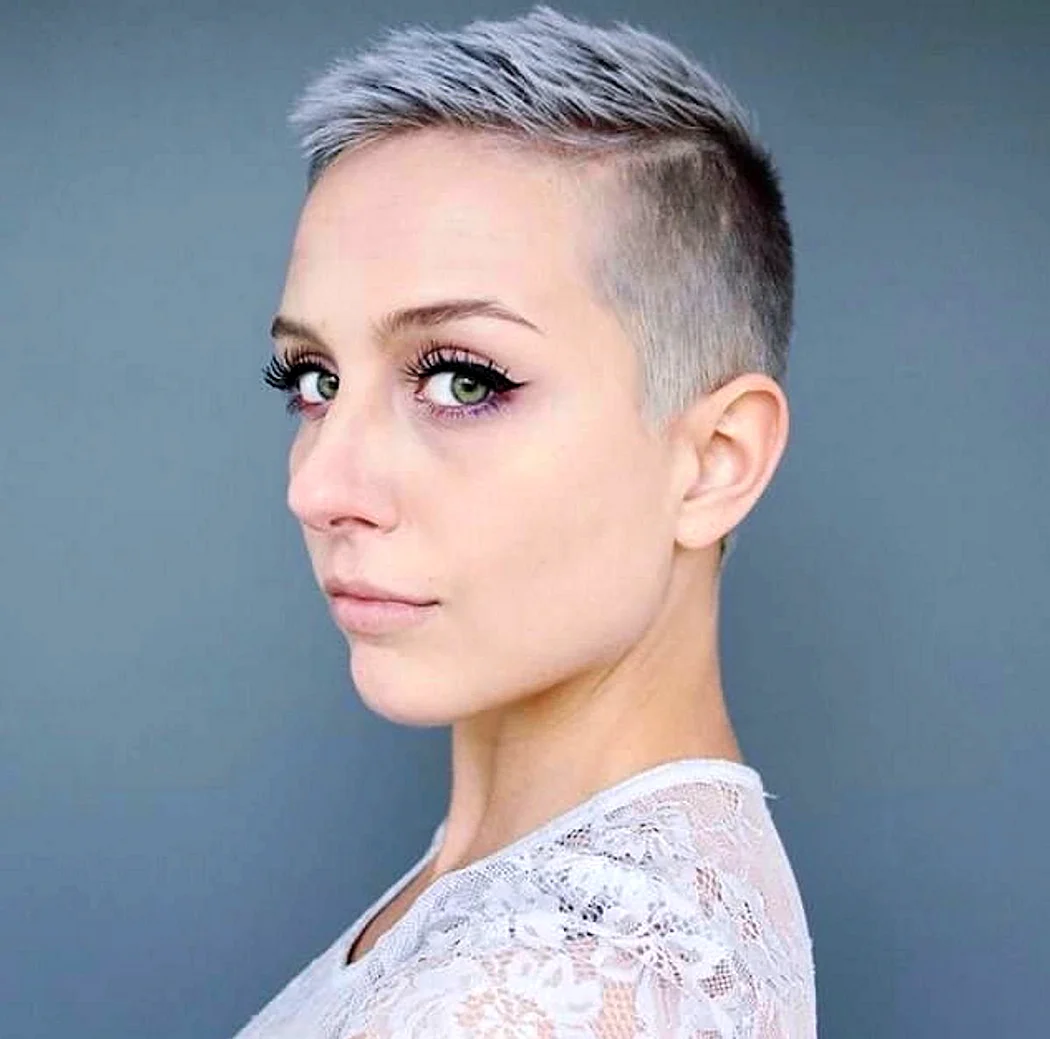 Ультракороткие стрижки 2022