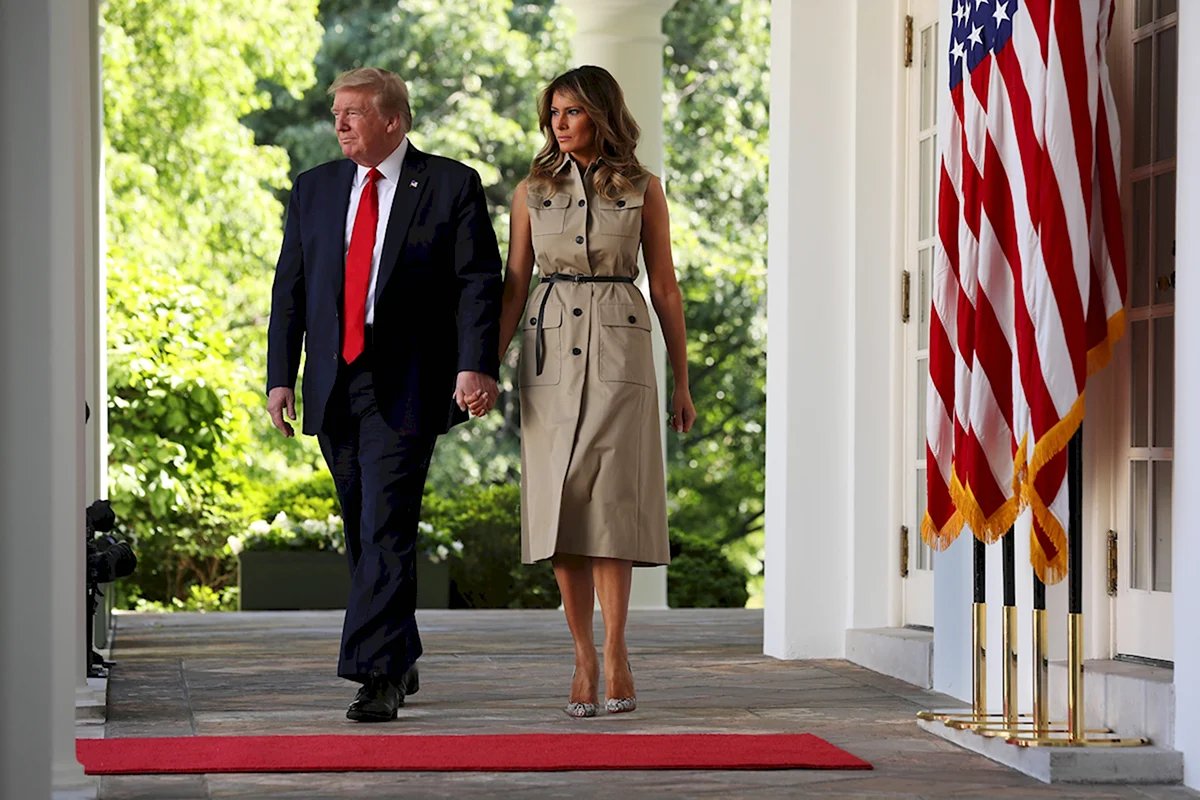 Мелания Трамп платья 2021