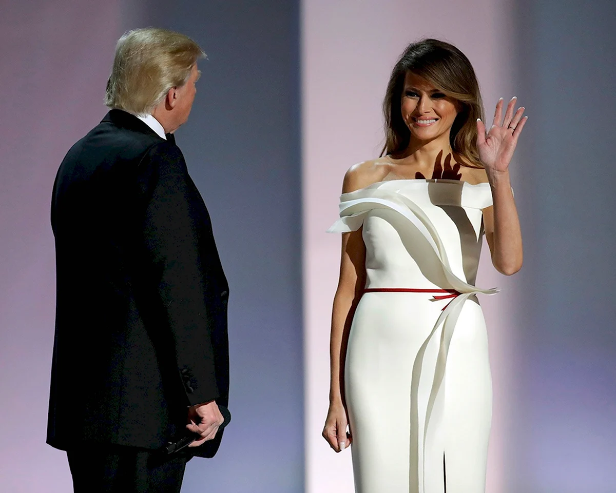 Мелания Трамп платья
