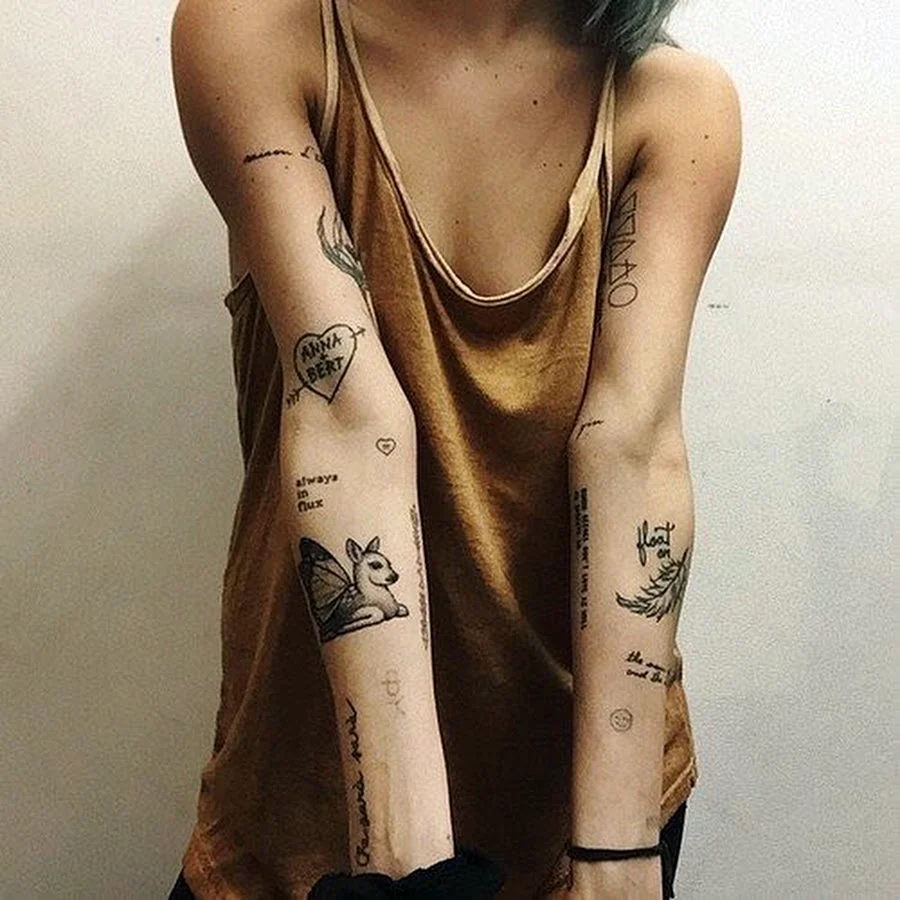 Татуировка на внутренней стороне плеча