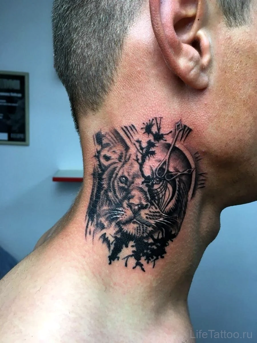Тату на шее