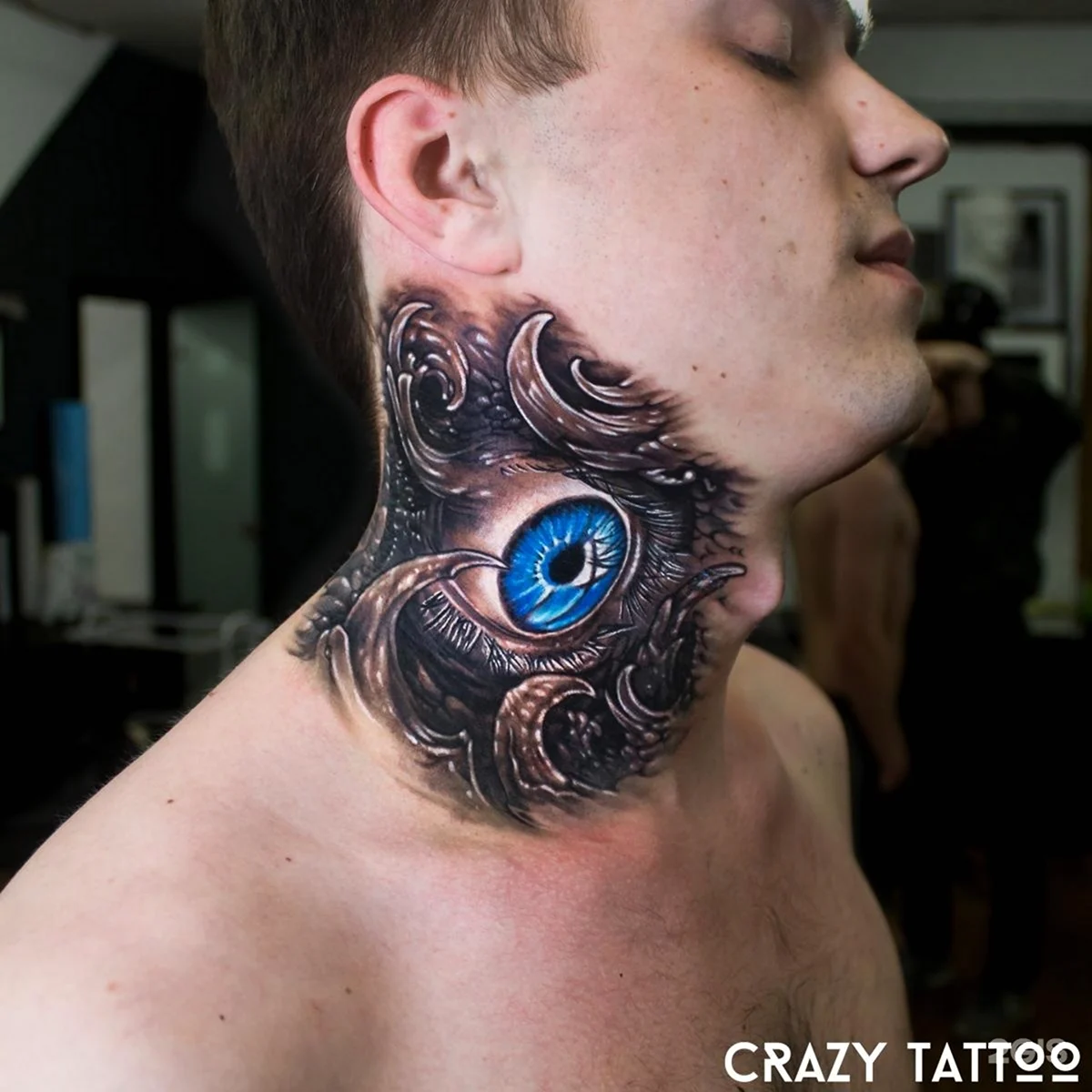 Тату на шею мужские механика