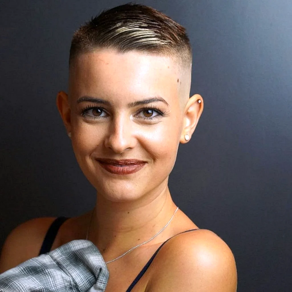 Нина ВЫДРИЦ лысая