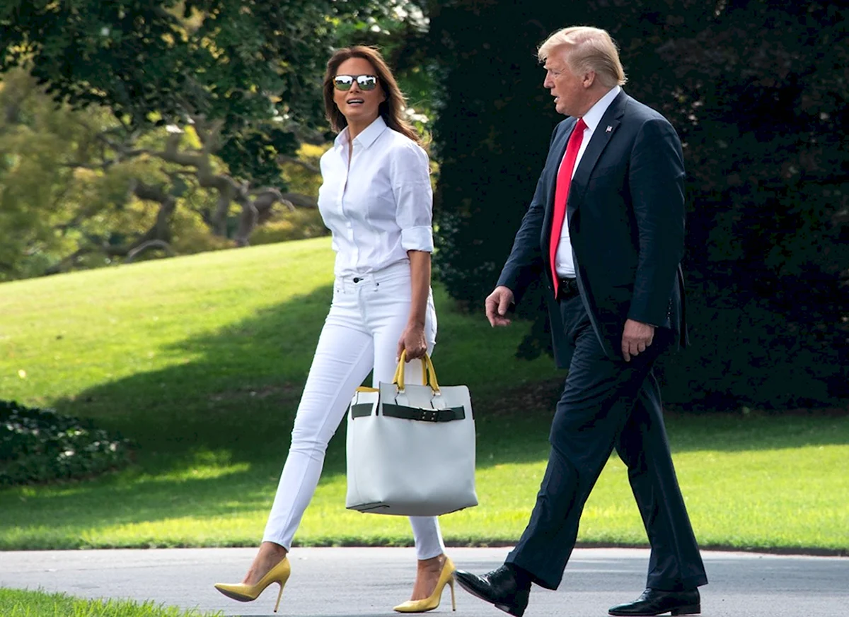 Мелания Трамп одежда стиль 2020