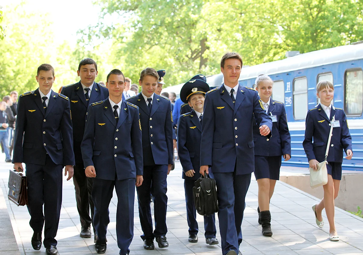 Форма юного железнодорожника Андрей пигузо