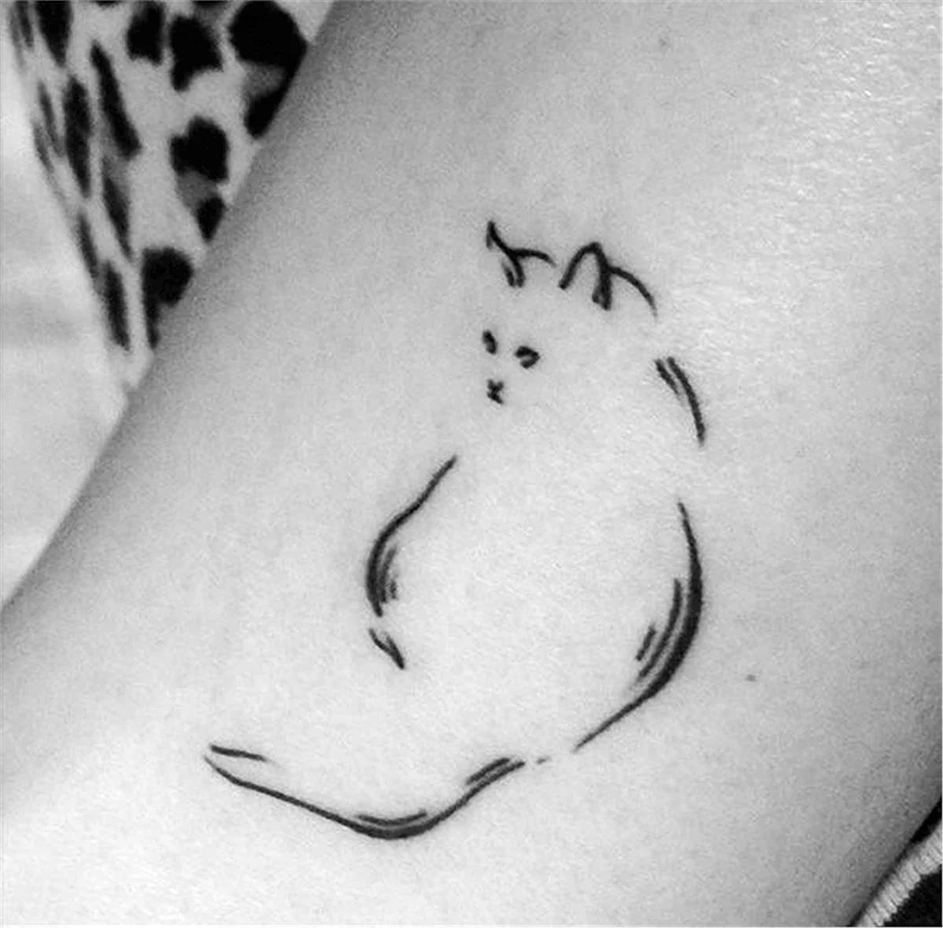 Минималистичные тату кошки